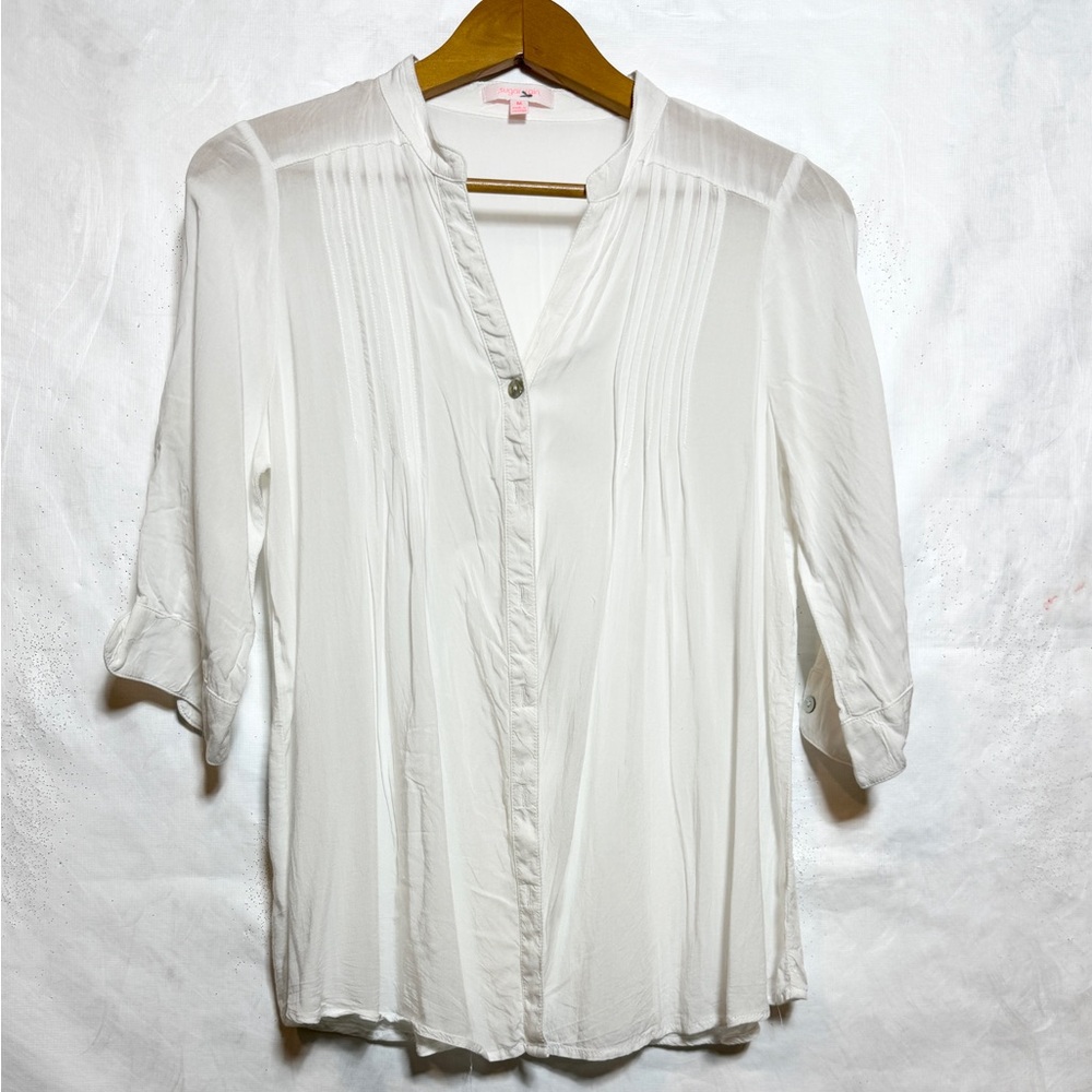 Chic White Button-Up Blouse